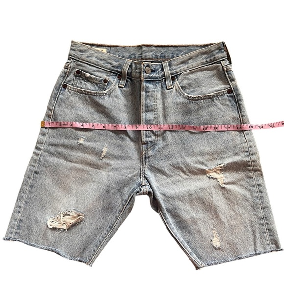 Levi’s 501 Button Fly High Rise Distressed Denim Shorts 9” Inseam Size 28 - Picture 6 of 6